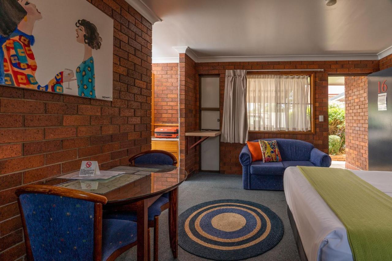 Country Pathfinder Motor Inn Dalby Buitenkant foto