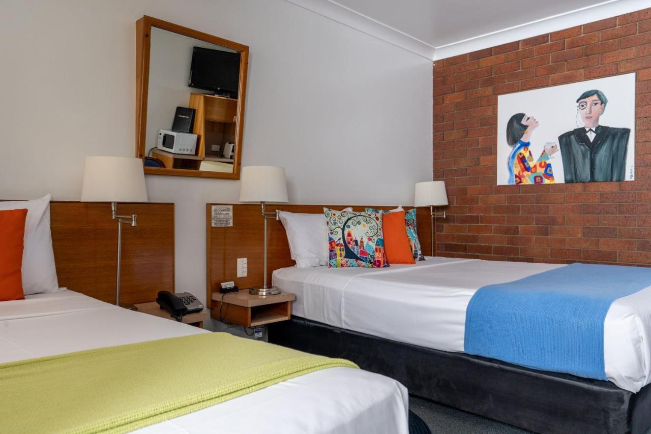 Country Pathfinder Motor Inn Dalby Buitenkant foto
