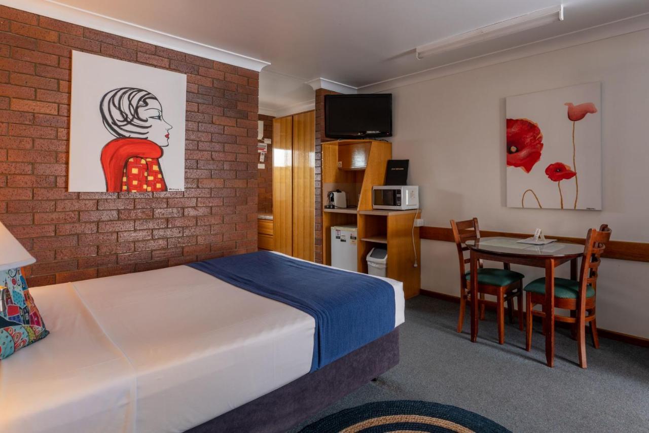 Country Pathfinder Motor Inn Dalby Buitenkant foto