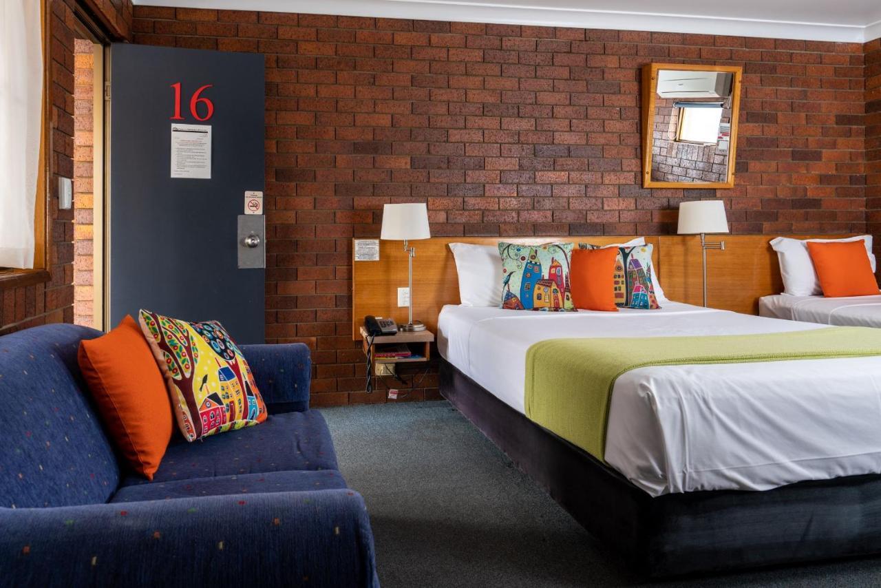 Country Pathfinder Motor Inn Dalby Buitenkant foto
