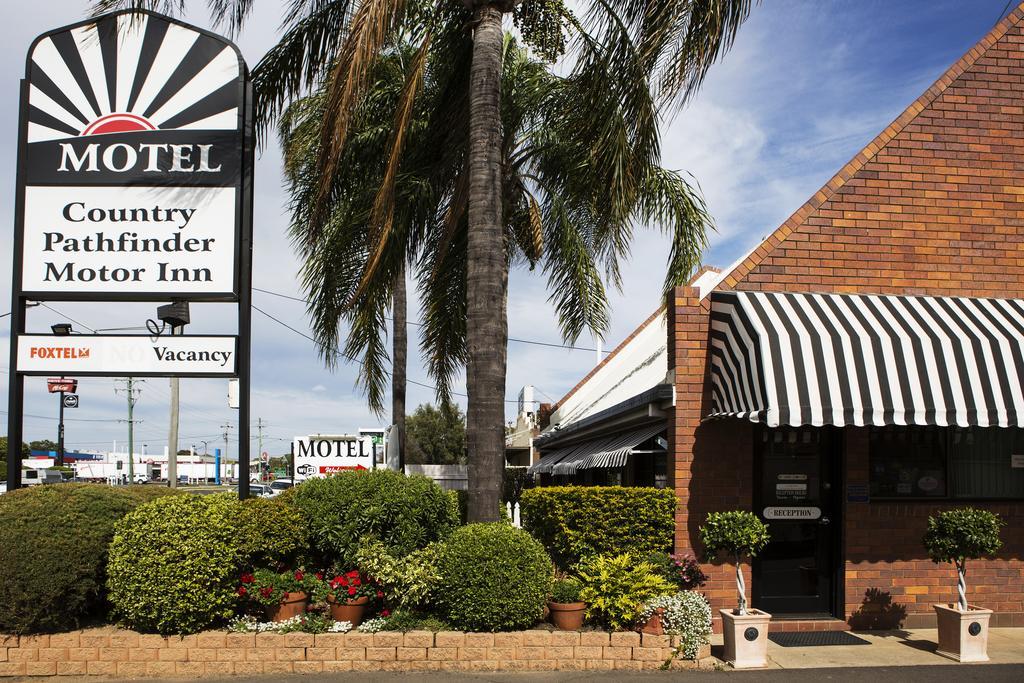 Country Pathfinder Motor Inn Dalby Buitenkant foto
